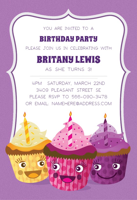Smiling cupcake - birthday invitation