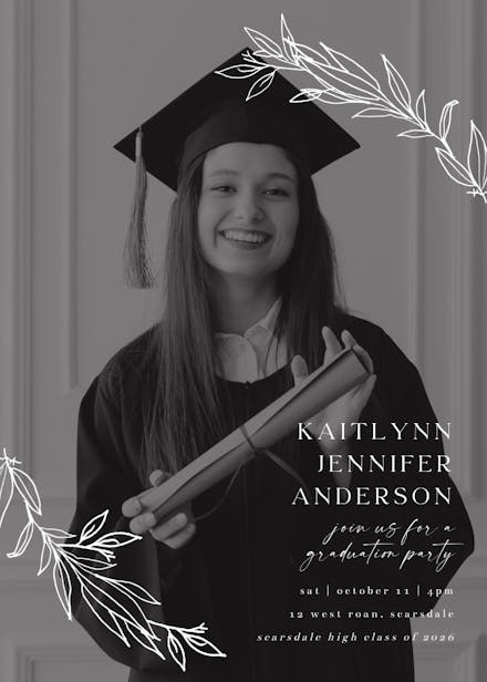 Mirrored details - graduation party invitation